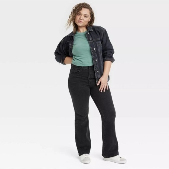 Universal Thread Denim - Universal Thread Women's Black Wash High Rise Flare Jeans size 14